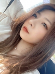 @傤